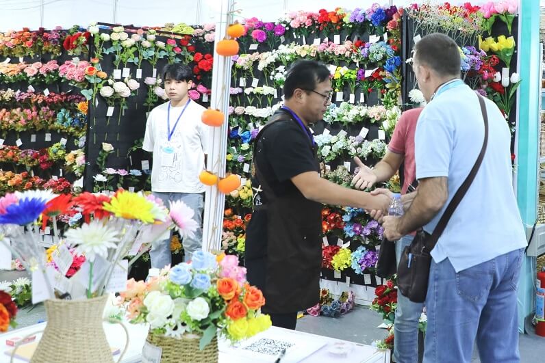 为何参展插图
